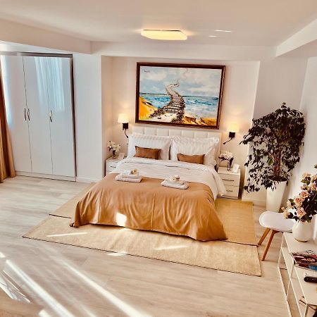 Leo'S Apartments Tirana Garden View Agim Kadrimi Luaran gambar