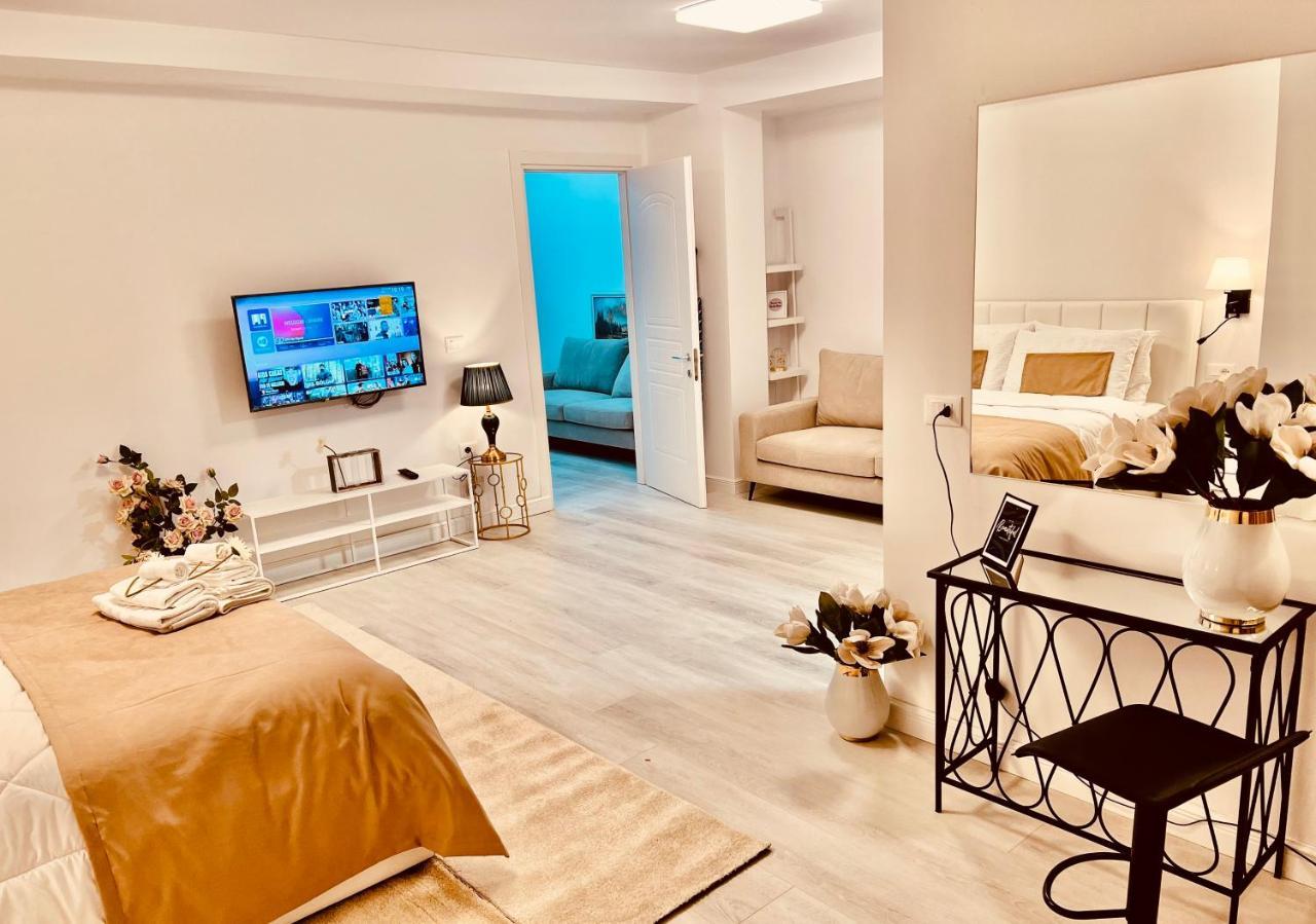 Leo'S Apartments Tirana Garden View Agim Kadrimi Luaran gambar