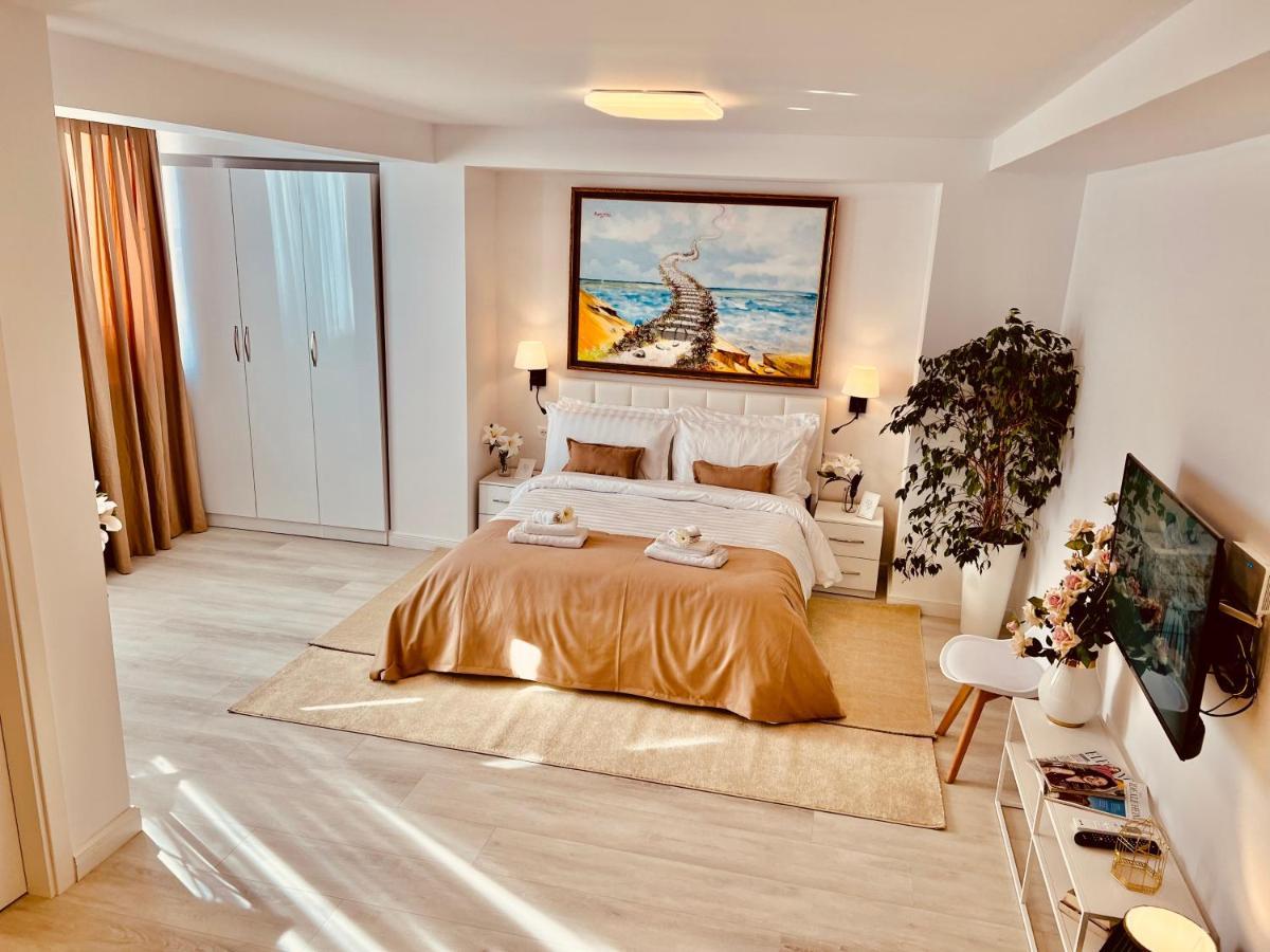 Leo'S Apartments Tirana Garden View Agim Kadrimi Luaran gambar