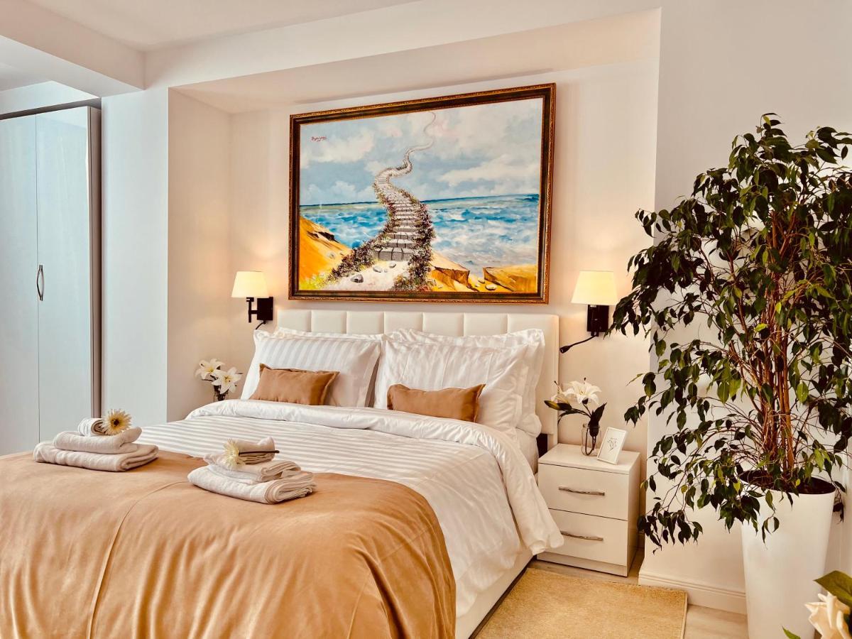 Leo'S Apartments Tirana Garden View Agim Kadrimi Luaran gambar
