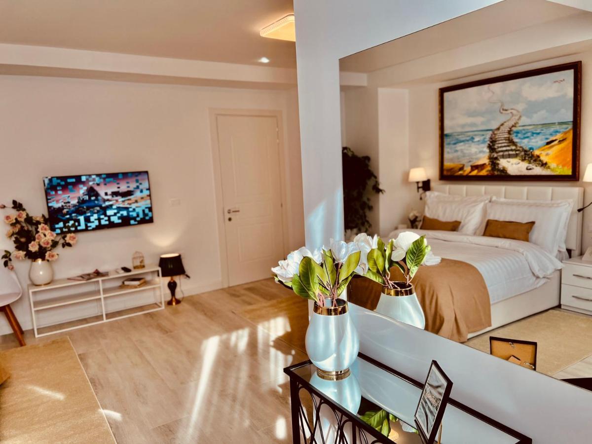 Leo'S Apartments Tirana Garden View Agim Kadrimi Luaran gambar